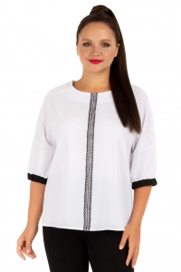 Блуза из белой ниагары с черным кружевом спереди