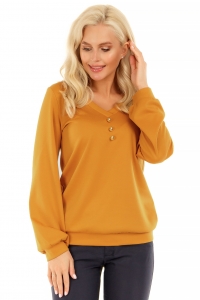 Пуловер из трикотажа горчичного цвета