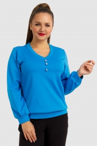 Пуловер из голубого трикотажа с декоративными пуговицами