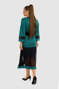 Комбинированное платье из зеленого трикотажа и черной трикотажной сетки