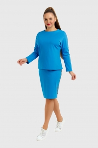 Женский спортивный костюм с юбкой голубого цвета