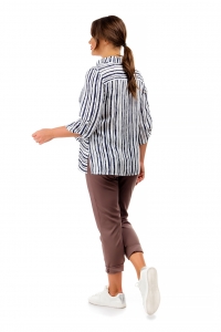Женская рубашка с геометрическим принтом из штапеля