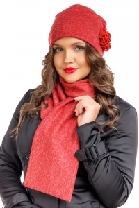 Женские шапка с шарфом в комплекте